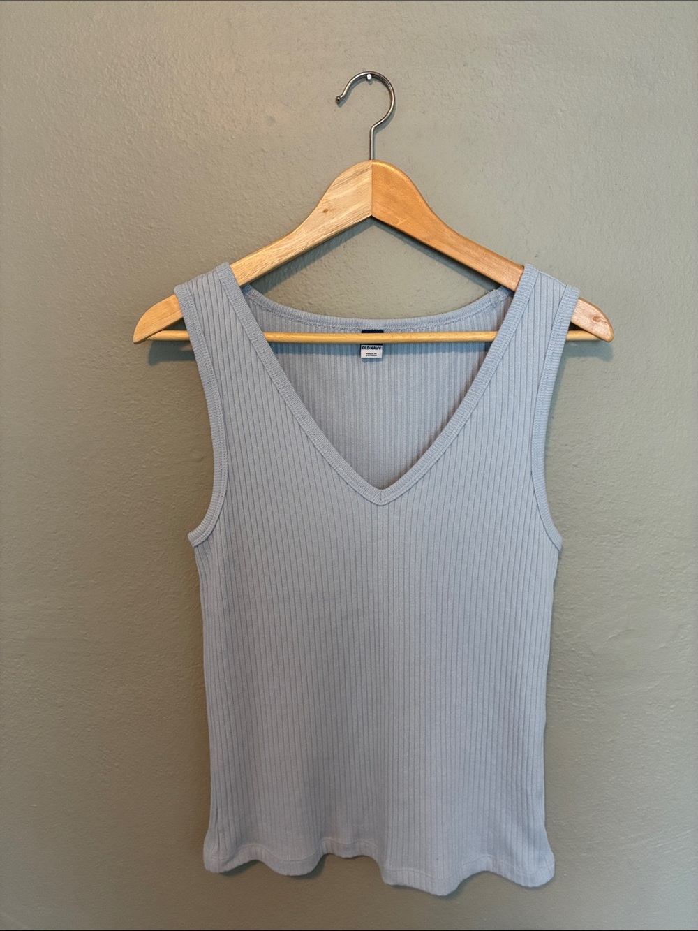 Old Navy Light Blue Ribbed V-Neck Sleeveless Tank Top Large EUC